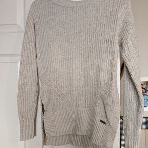 Tom's sweater